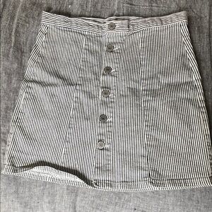 Brandy Melville skirt